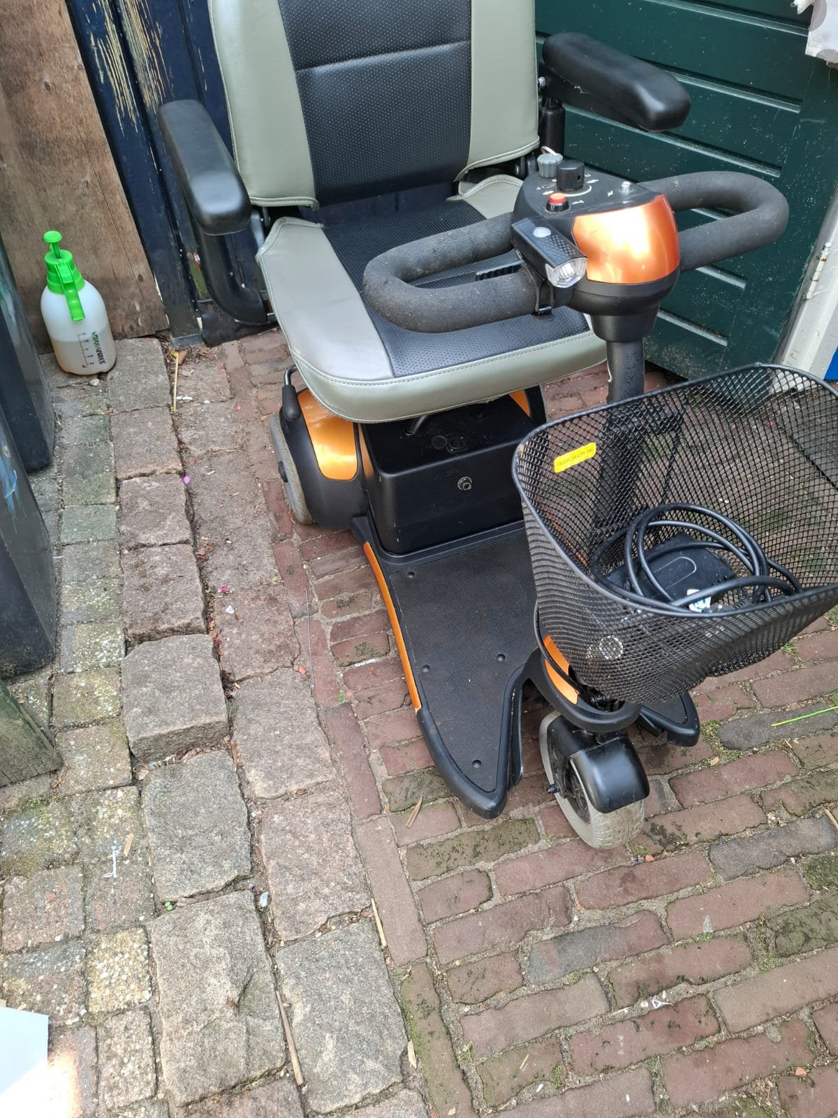 Kleine Scootmobiel inklapbaar, Ophalen, Zo goed als nieuw, Elektrisch, Overige merken