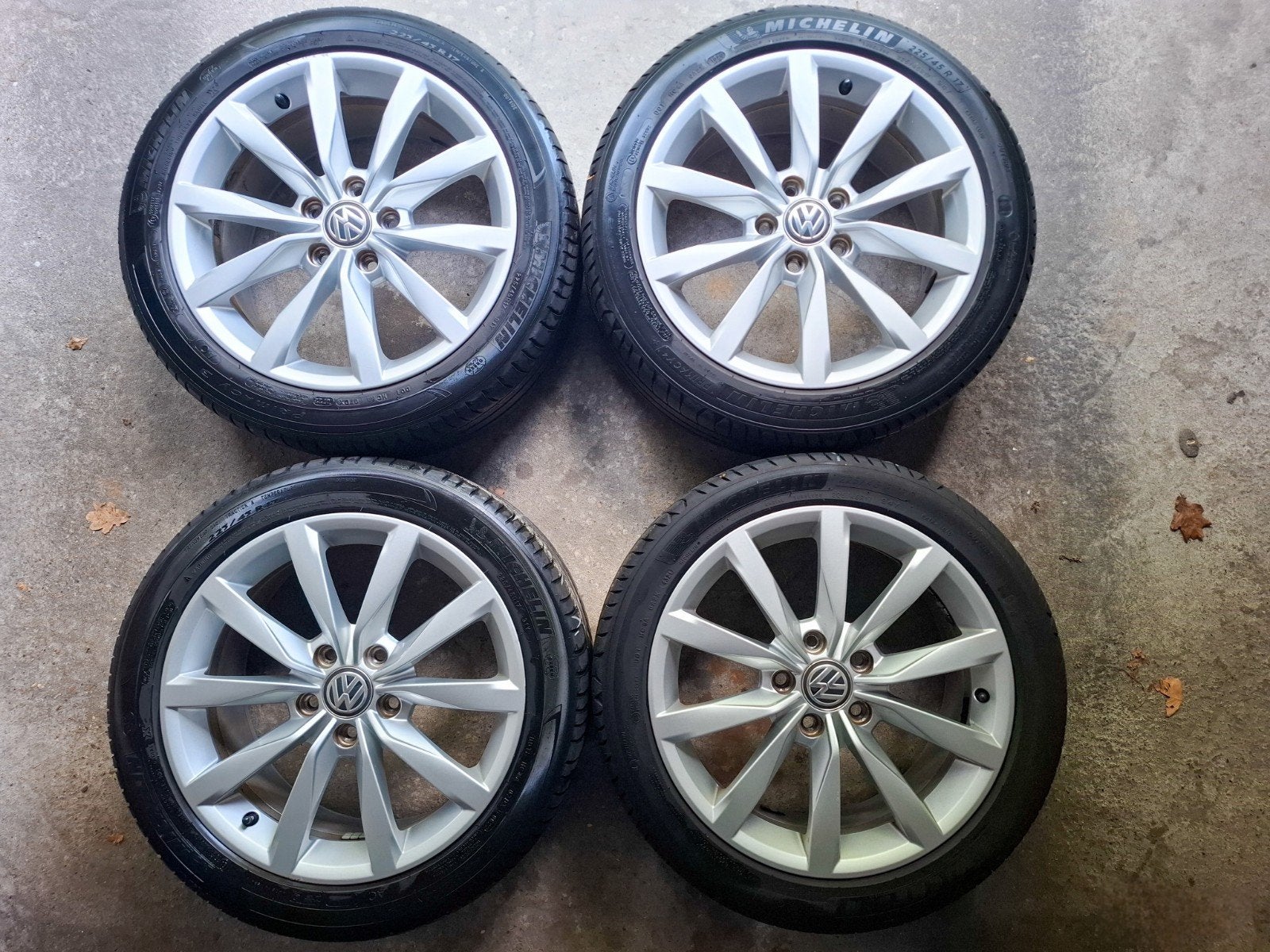 Originele Volkswagen Golf 5 6 7 Dijon velgen 17 inch 5x112, Ophalen, Gebruikt, Banden en Velgen, 17 inch