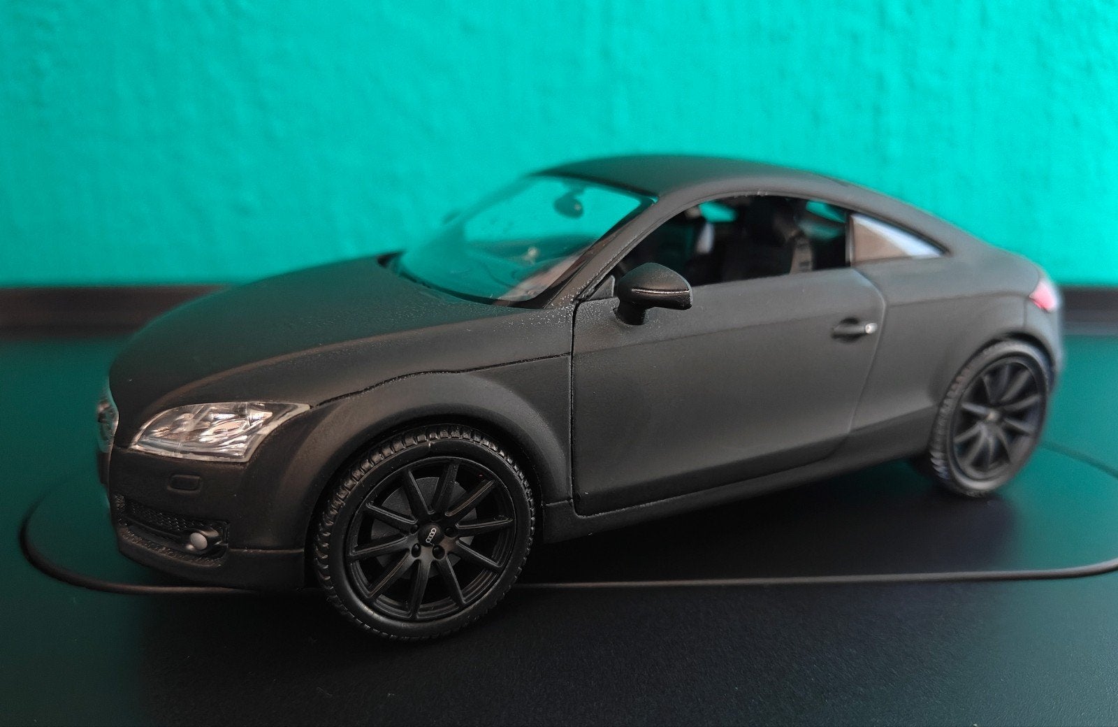 Welly Audi TT Coupe MK2 1:24 matzwart, Ophalen of Verzenden, Zo goed als nieuw, Auto, Welly