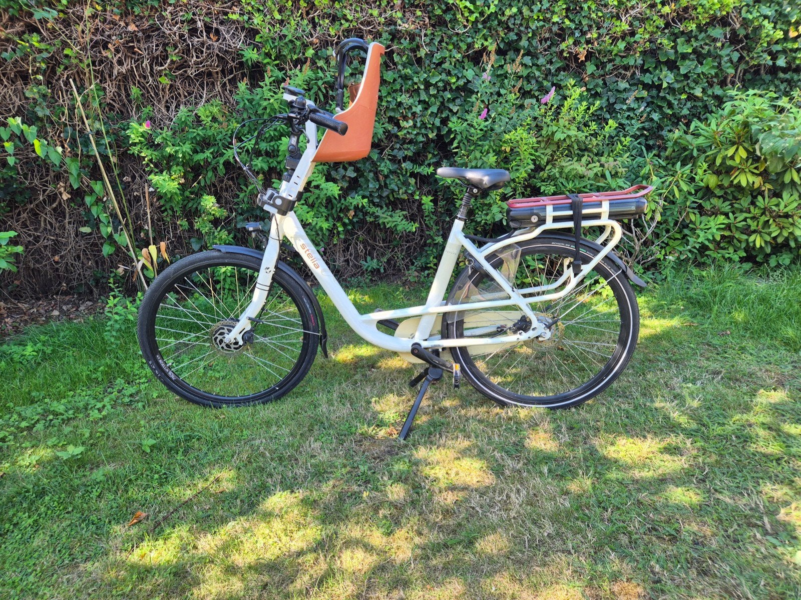 Stella e-bike mamafiets en Bobike zitje, Ophalen, Gebruikt, 50 km per accu of meer, Overige merken