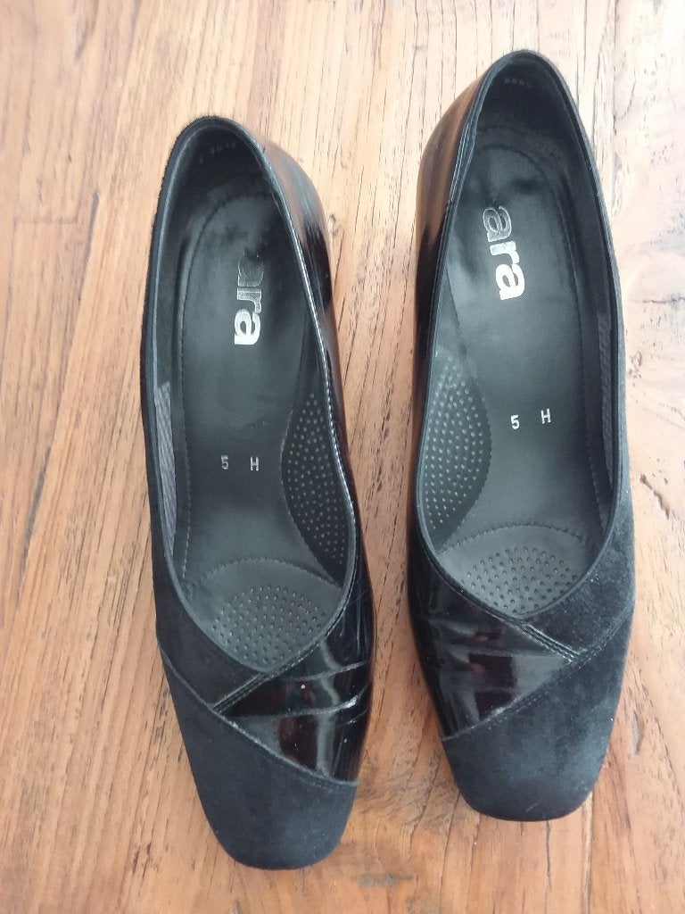 Ara pump zwart leer combi met suede mt 38 hak 5 cm zgan, Ophalen of Verzenden, Zo goed als nieuw, Zwart, Pumps