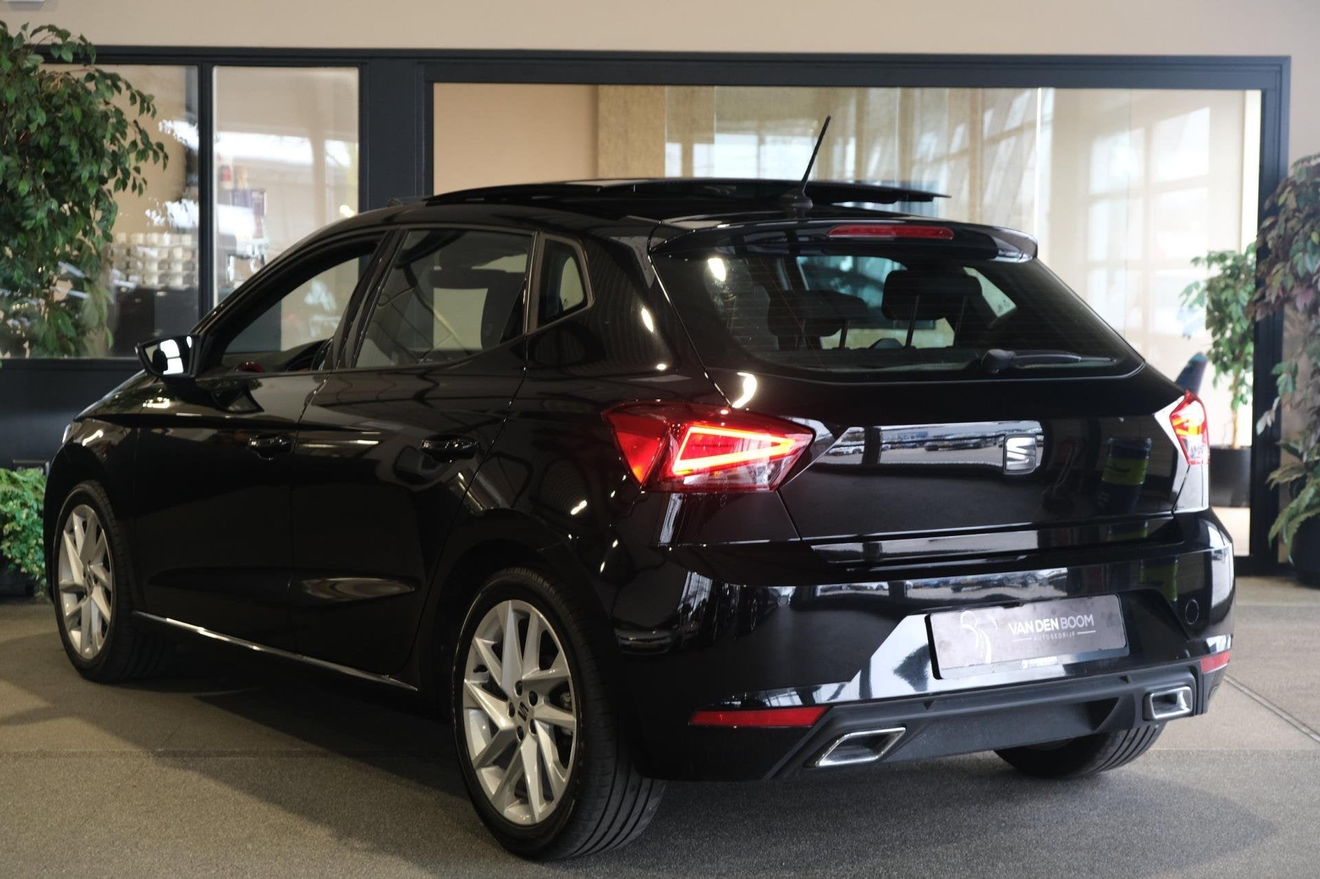 Seat Ibiza 1.0 EcoTSI FR 110PK DSG Facelift Pano Led Cam Nav, Auto's, Seat, Dealer onderhouden, Stof, Gebruikt, 580 kg