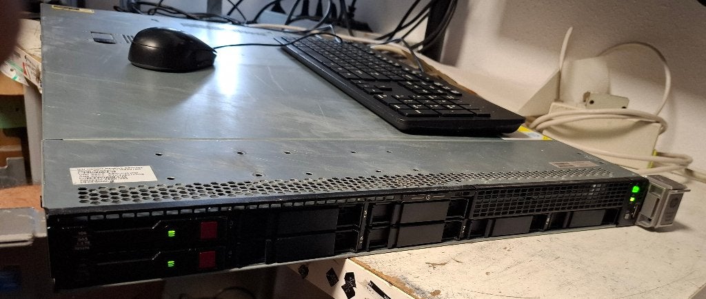 HP Proliant DL360 Gen9 met 20 cores en SFP, 2 tot 3 Ghz, 32 GB, Hot swappable onderdelen, Refurbished
