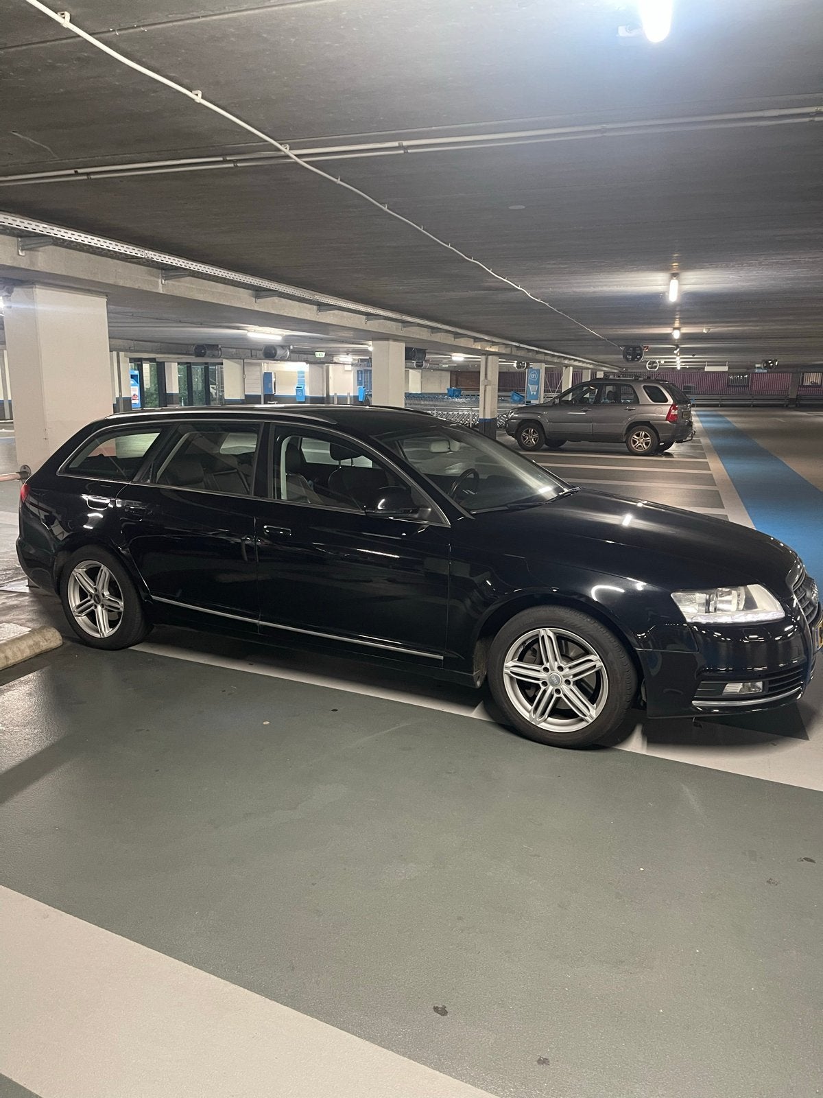 Audi A6 2.0 Tfsi Avant 125KW AUT 2009 Zwart, Ophalen, Voor, Audi, Bumper