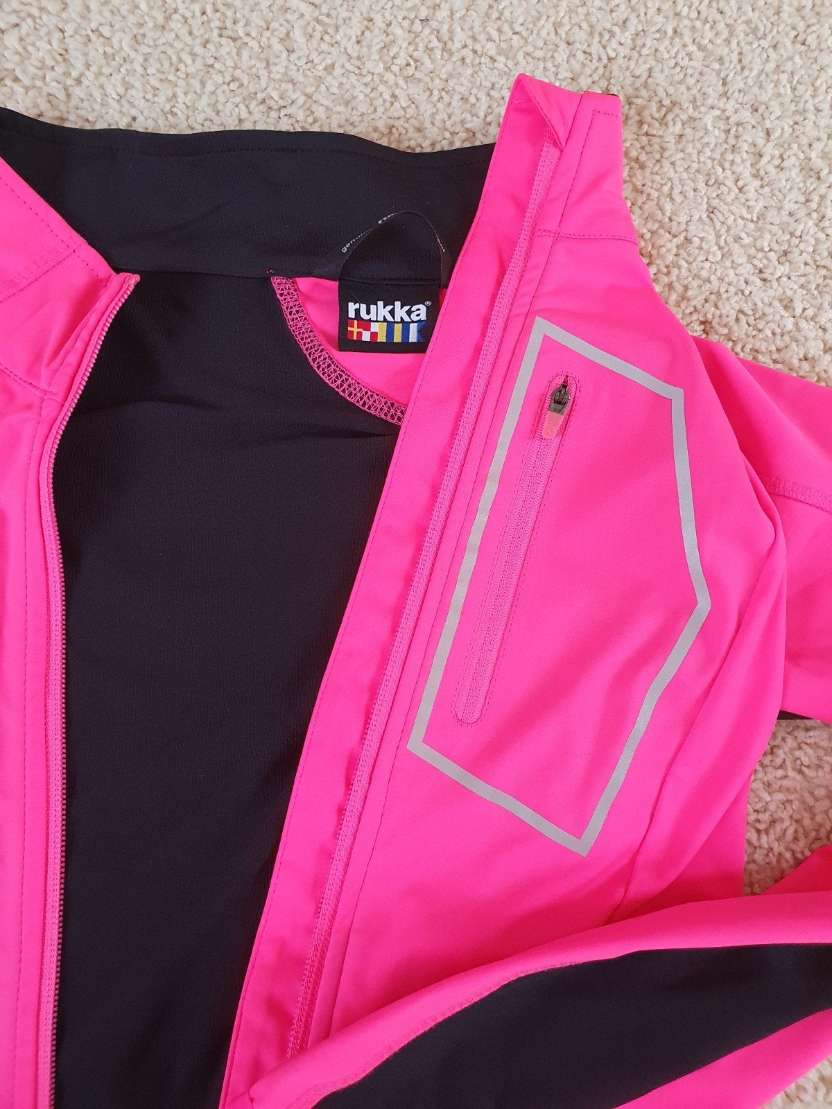 Rukka fluorescerende roze tennis/running jack maat 36 (S), Kleding | Dames, Sportkleding, Nieuw, Ophalen of Verzenden, Maat 36 (S)