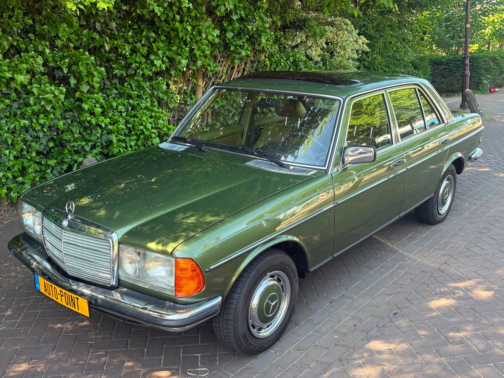 Mercedes-Benz 200-280 (W123) 280 AUTOMAAT/UNIEK MOOI/SCHUIFD, foto 5