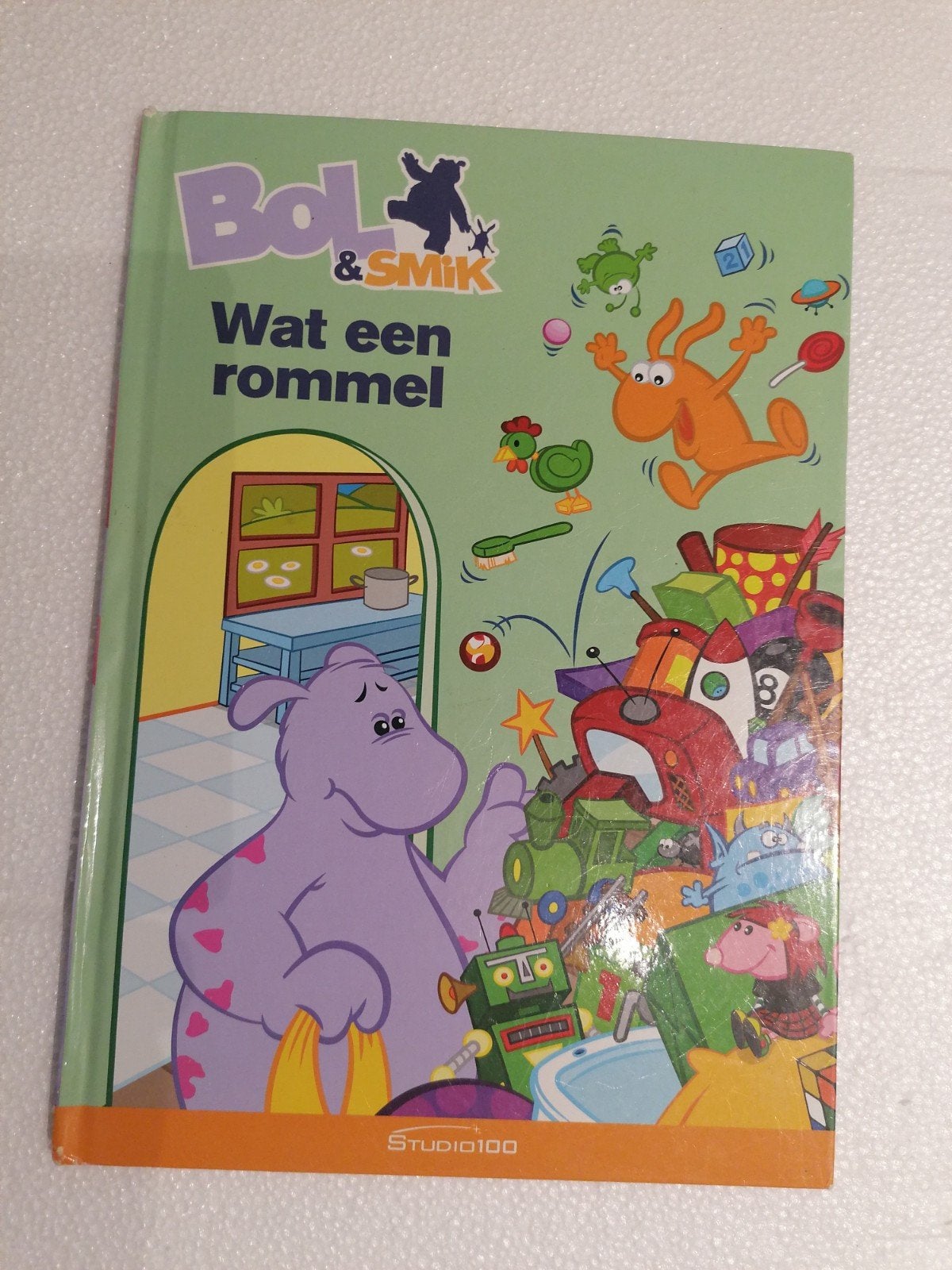 Bol & Smik: Wat een rommel - Kinderboek, Boeken, Gelezen, Studio 100, Fictie algemeen, Jongen of Meisje