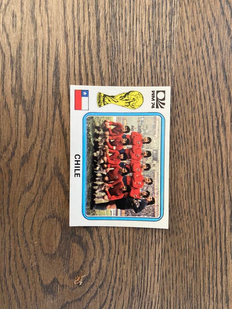 PANINI PLAATJE MÜNCHEN ‘74 TEAM FOTO CHILLIE, Verzamelen, Sportartikelen en Voetbal, Ophalen of Verzenden, Zo goed als nieuw, Buitenlandse clubs