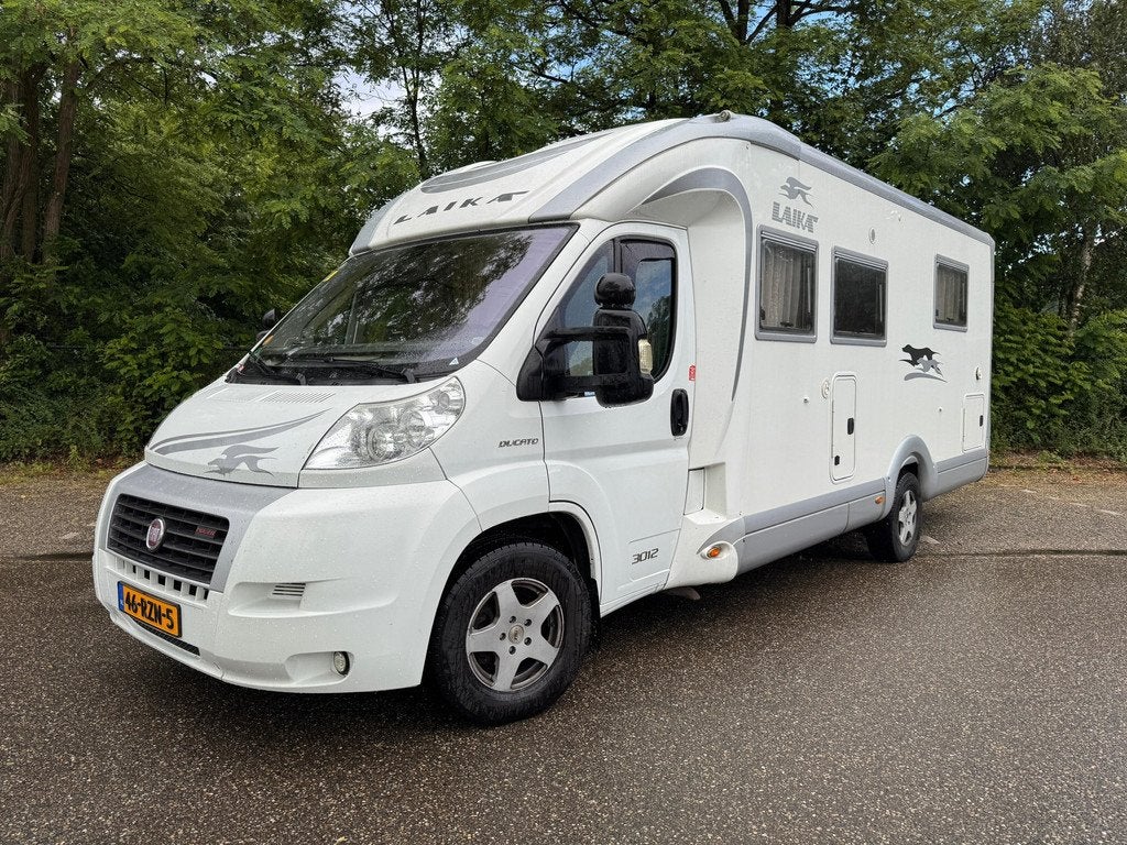 Laika KREOS 3012 3.0, QUEENSBED, AIRCO EURO 5, CARPLAY, ETC., Bedrijf, Startonderbreker, Navigatie, Laika