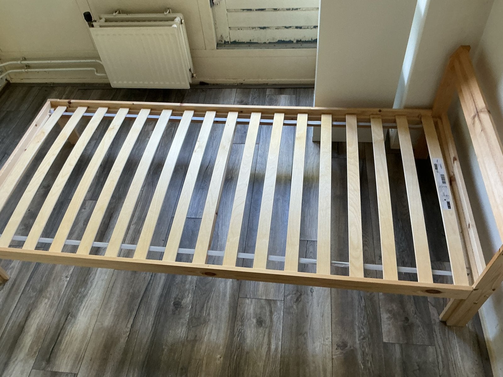 Eenpersoonsbed van hout met lattenbodem, Ophalen, Gebruikt, 90 cm, 200 cm