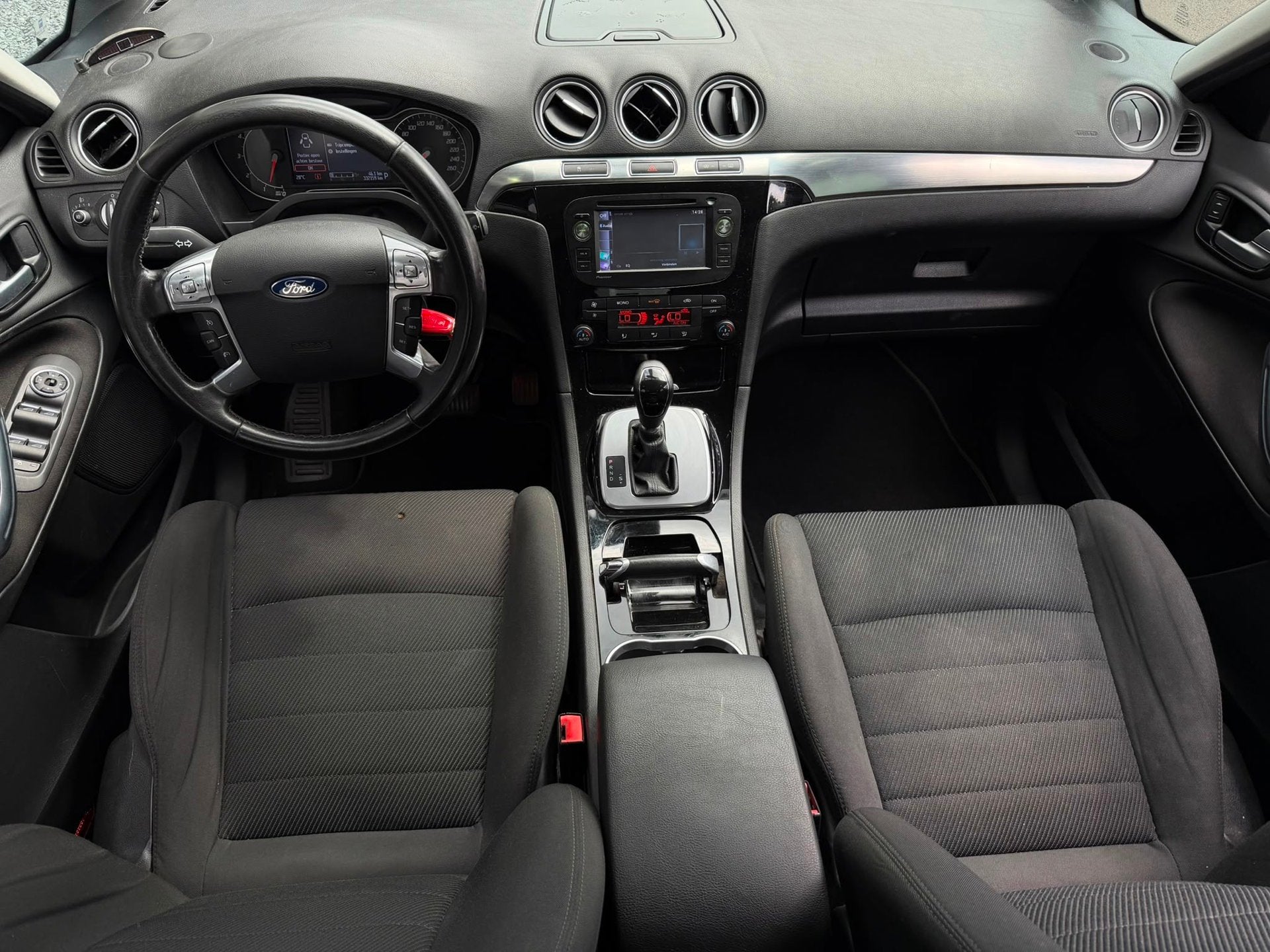 Ford S-Max 2.0 TDCi Titanium automaat|navi, Auto's, Euro 5, 4 cilinders, 1589 kg, 7 stoelen