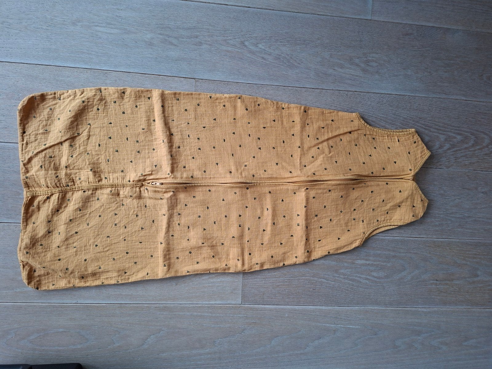Hema zomer slaapzak 86/104 - Geel met zwarte stipjes, Kinderen en Baby's, Dekens, Slaapzakjes en Inbakerproducten, Ademend, 104 cm