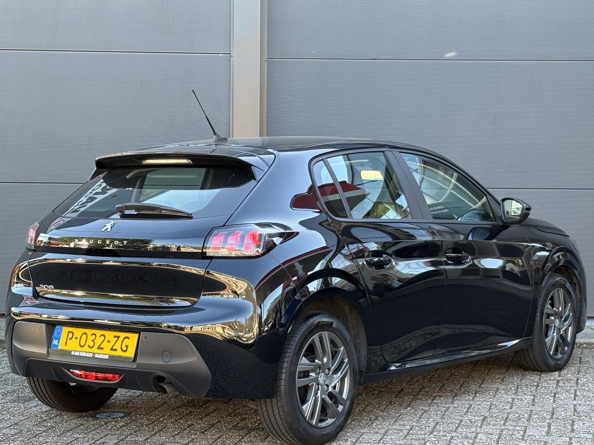 Peugeot 208 1.2 PureTech Active Pack / 100 % Onderhoud, Auto's, Voorwielaandrijving, Gebruikt, Euro 6, Origineel Nederlands