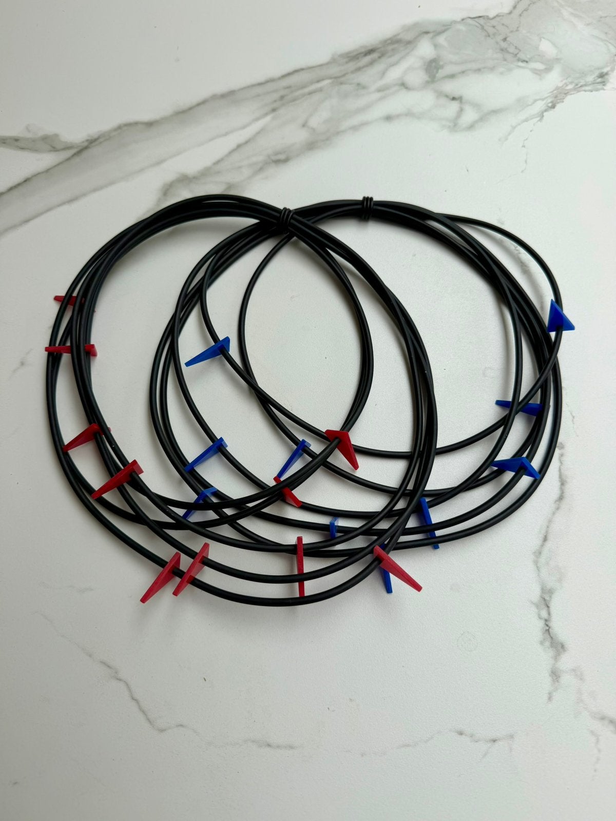 Moderne sieraden 2x rubber en perspex TOTAALPRIJS, Ophalen of Verzenden, Zo goed als nieuw, Overige materialen