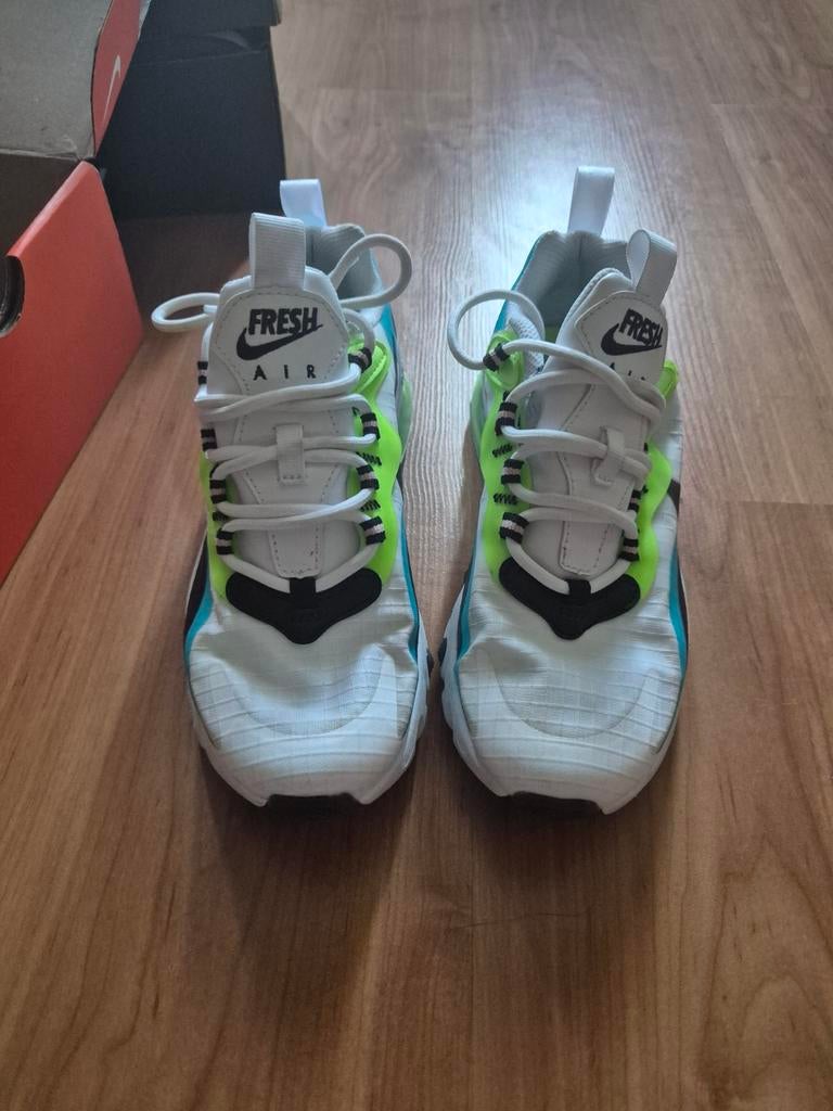 Nike maat 35.5, Ophalen of Verzenden, Zo goed als nieuw, Jongen of Meisje, Schoenen