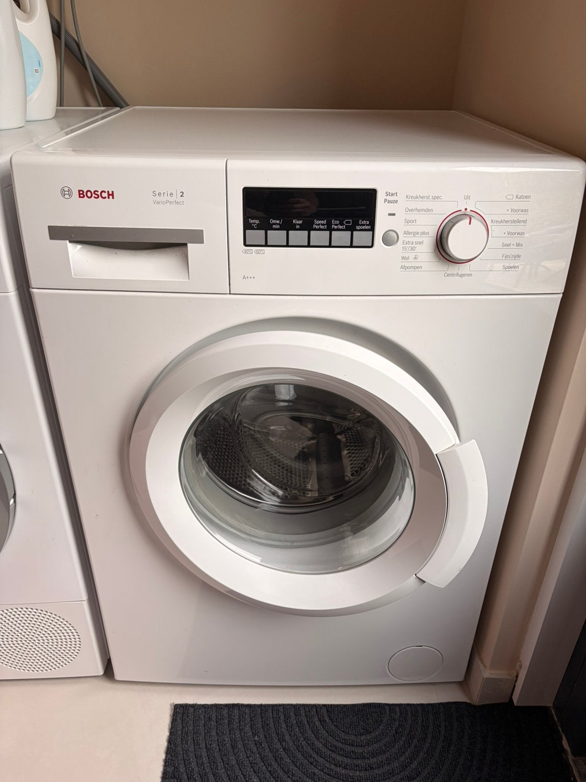 Bosch Serie 2 wasmachine, Witgoed en Apparatuur, Wasmachines, Ophalen, Zo goed als nieuw, 1200 tot 1600 toeren, 85 tot 90 cm