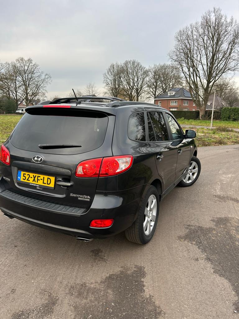 Hyundai Santa Fe 2.7 2WD 2007 Zwart 234xxxkm, Voorwielaandrijving, Santa Fe, 2000 kg, Zwart