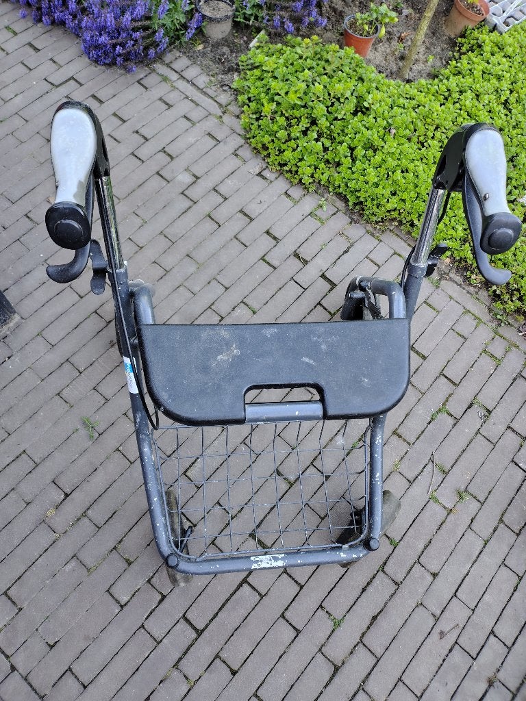Rollator voor Parkinson patienten, Ophalen, Gebruikt