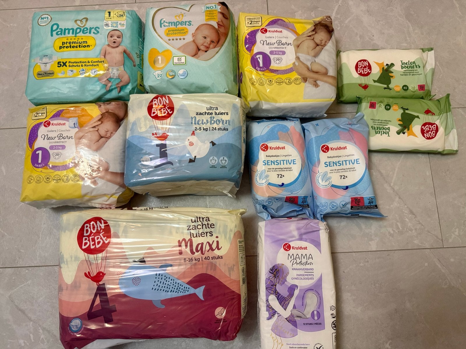 Grote partij luiers, billendoekjes en kraamverband, Ophalen of Verzenden, Nieuw