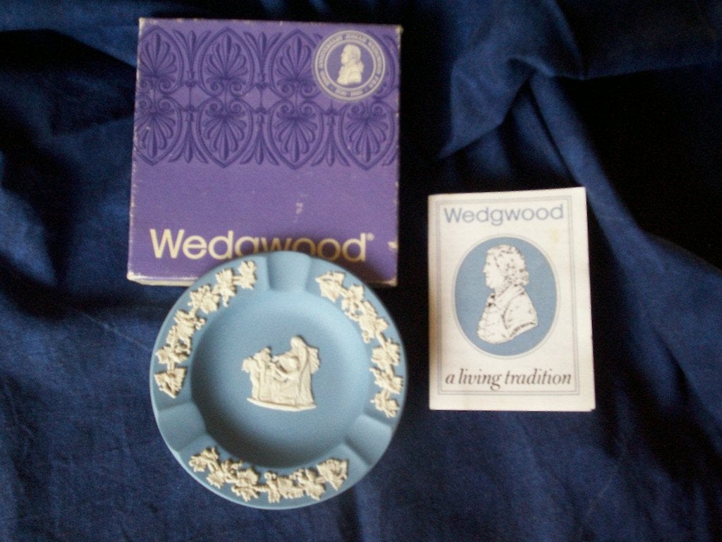 Drie Wedgwood asbakjes, Ophalen of Verzenden