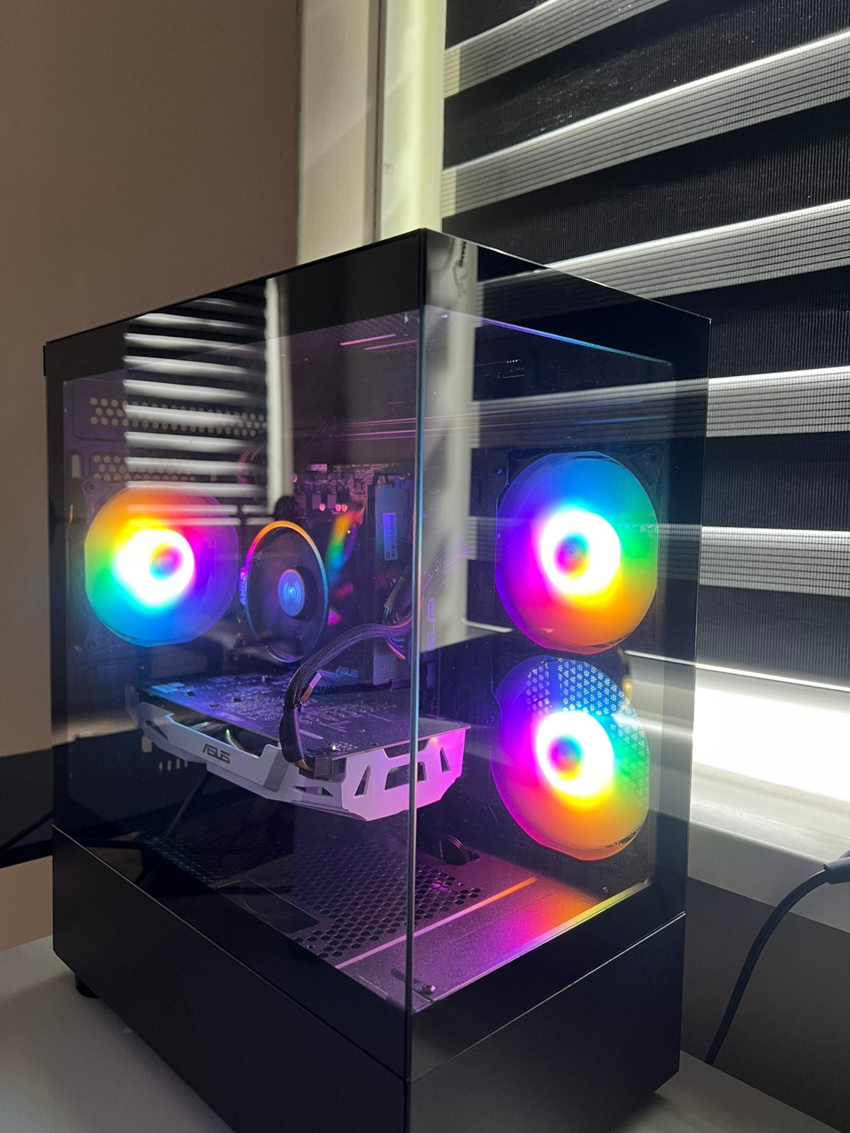 AMD Ryzen 5 PRO 3400GE / GTX 1060, Computers en Software, Desktop Pc's, Ophalen of Verzenden, Zo goed als nieuw, 16 GB, 3 tot 4 Ghz