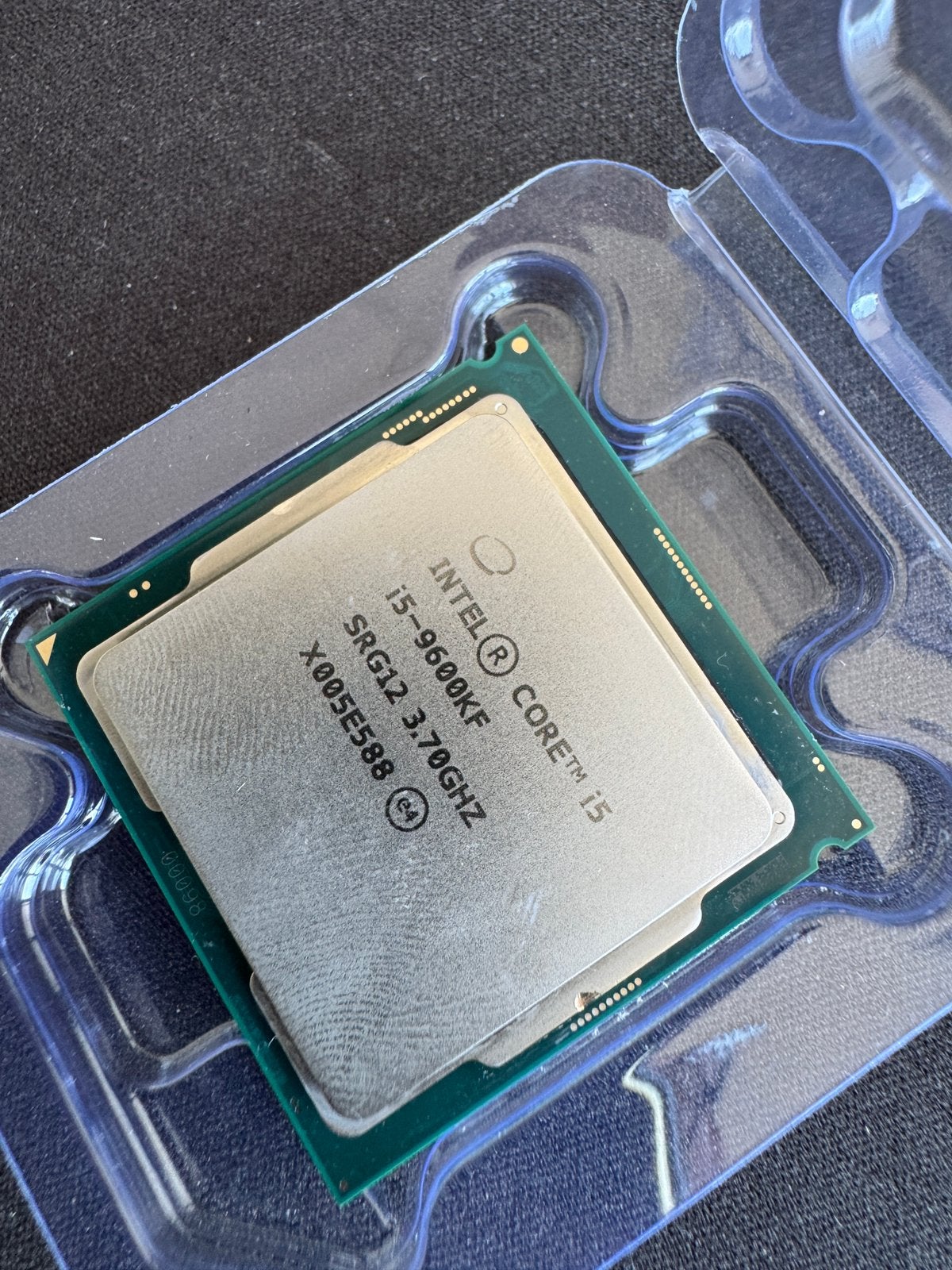 Intel i5-9600KF - 3,7 GHz - socket 1155, Computers en Software, Ophalen of Verzenden, Zo goed als nieuw, 3 tot 4 Ghz