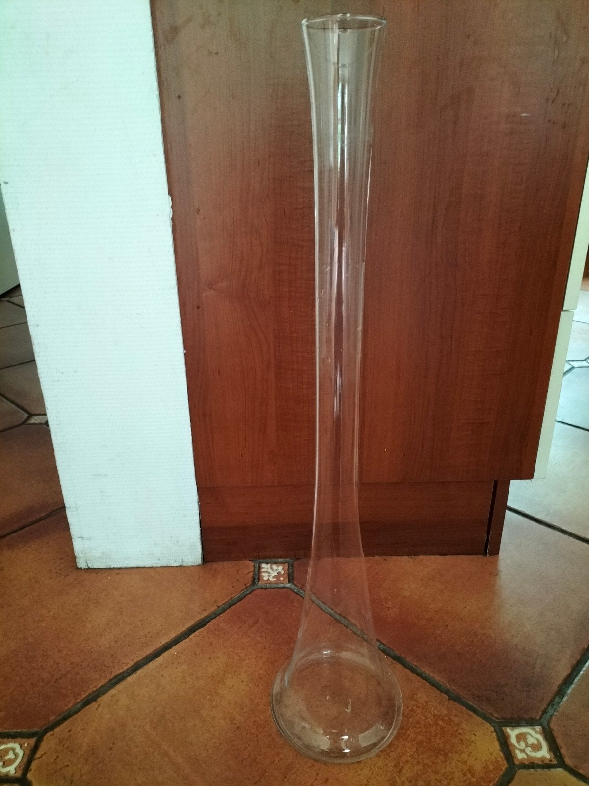 Lange, smalle, glazen vaas - 75cm hoog, Ophalen, Op voet, Transparant, 75 cm