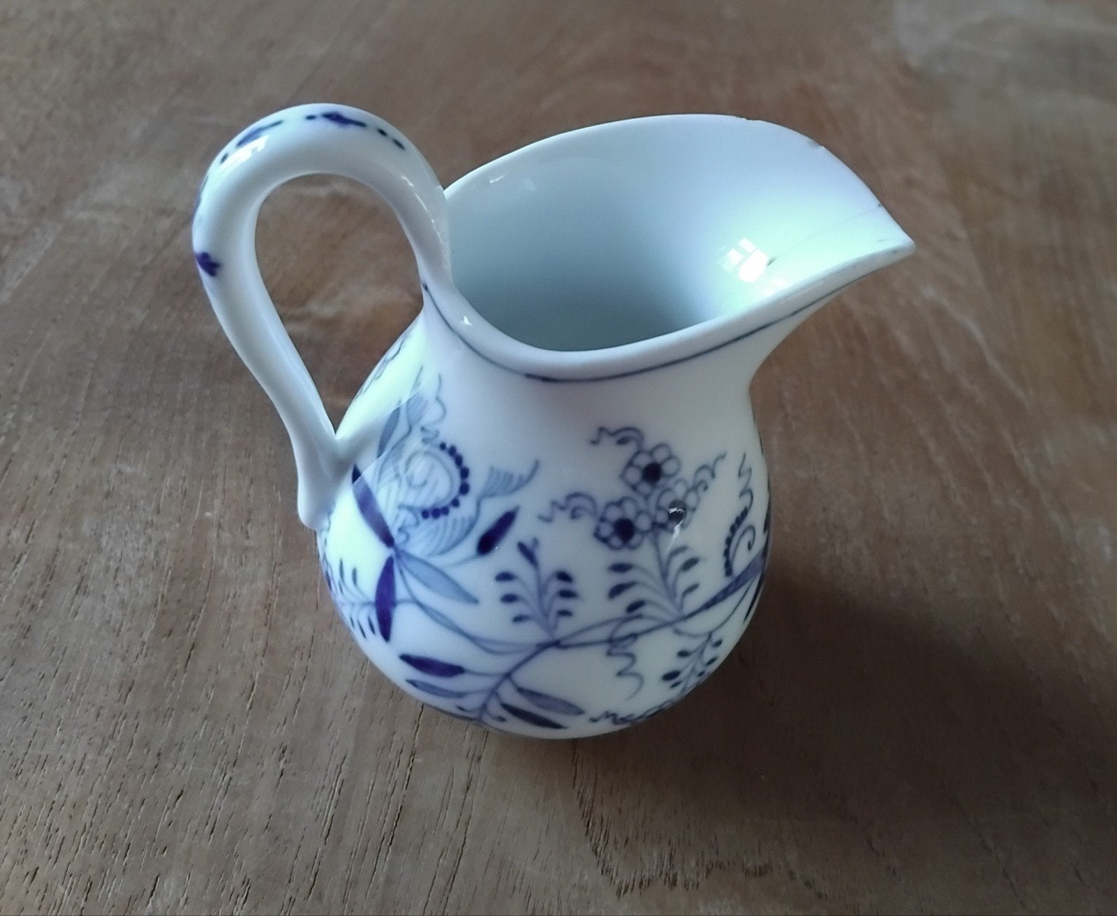 Meissen melkkannetje, Ophalen of Verzenden