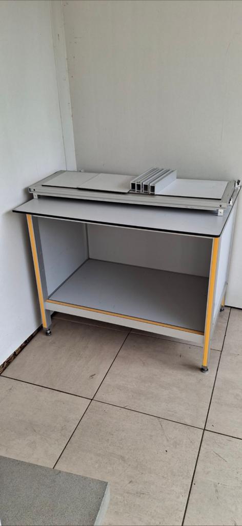 Compacte werkbank met opbergruimte 110x80x90, Ophalen, Gebruikt, 70 tot 120 cm
