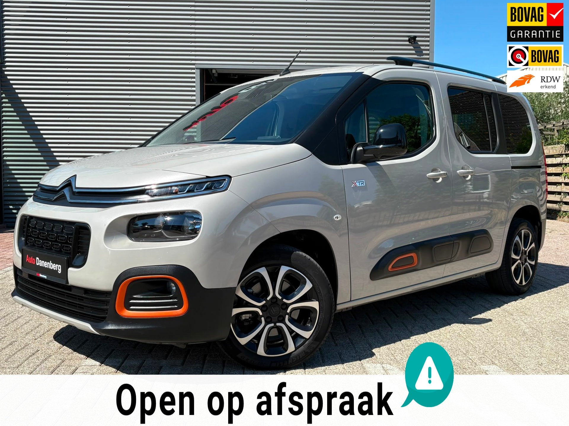 Citroen Berlingo 1.2 PureTech XTR GARANTIE! BOM-VOL-OPTIES W, Dealer onderhouden, Zwart, Origineel Nederlands, Nieuw