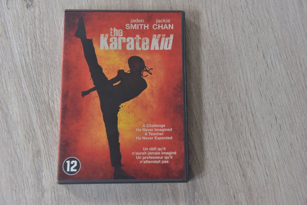 THE KARATE KID - A challenge he neve imagined , a teacher, Verzenden, Nederlands, Actie, Zo goed als nieuw