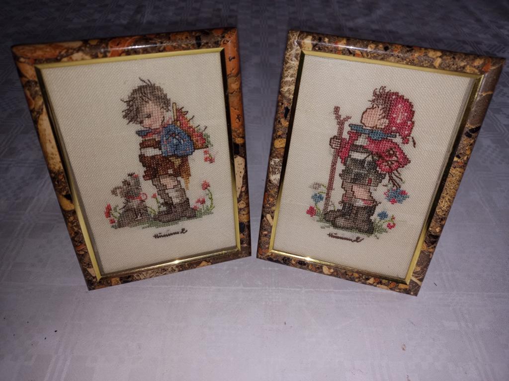 Twee vintage geborduurde schilderijtjes hummel, Ophalen of Verzenden, Hout, Minder dan 50 cm, Minder dan 50 cm