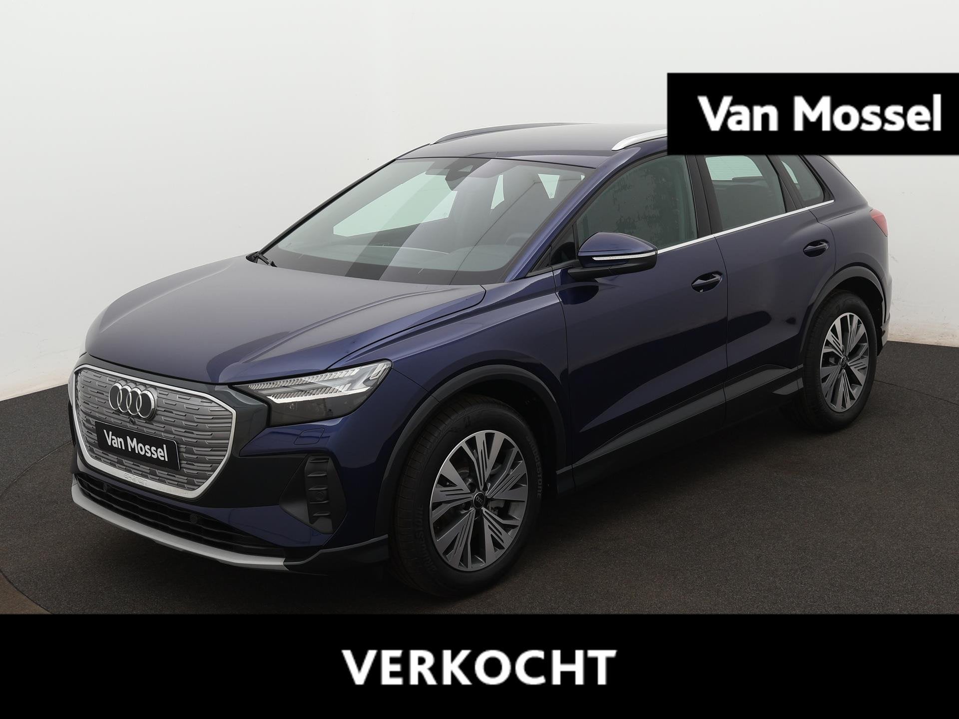 Audi Q4 e-tron 40 Advanced edition 82 kWh 204 PK | Navigatie, Auto's, 12 maanden, Gebruikt, Zwart, Blauw
