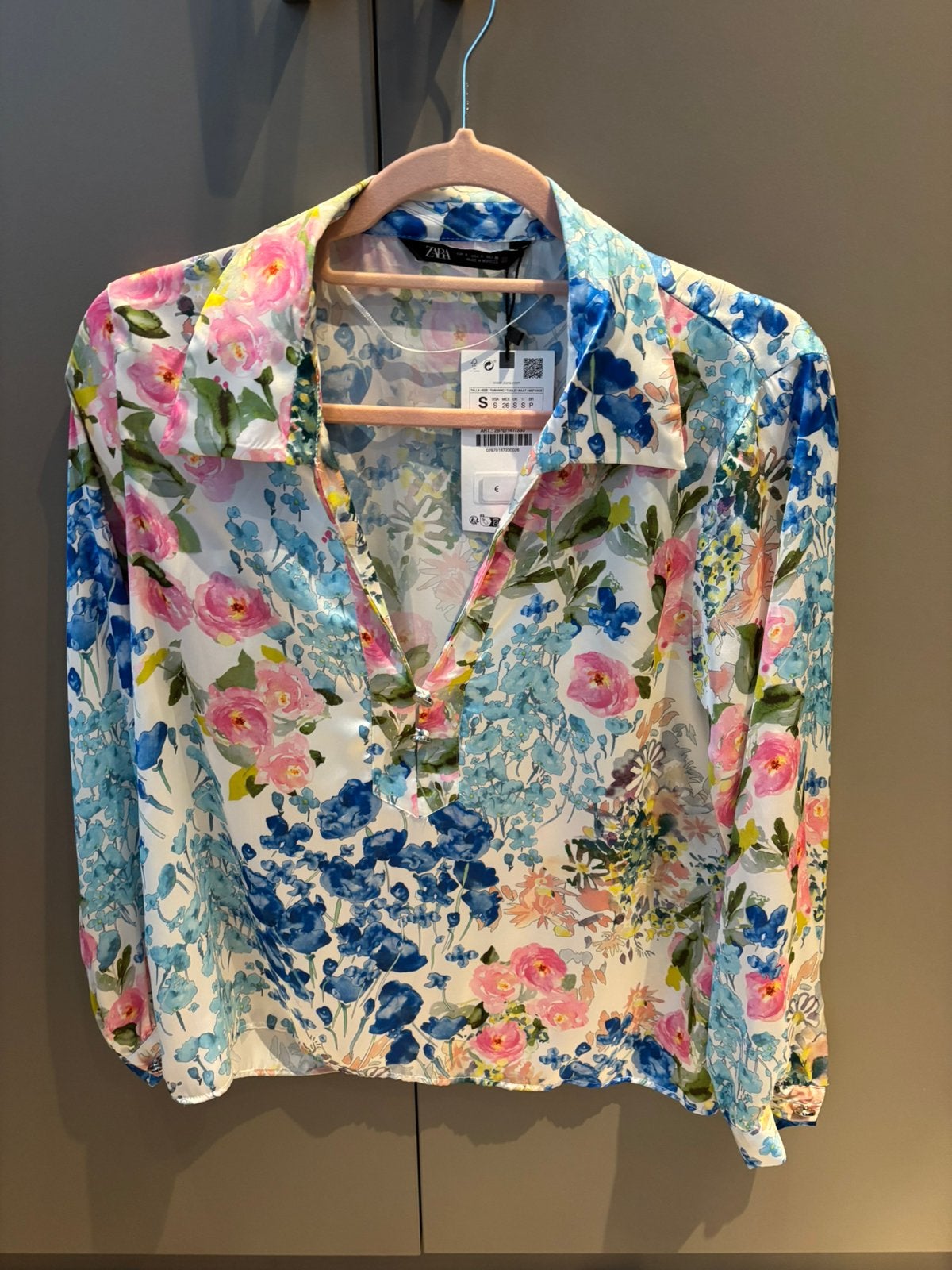 Zara zijde achtige bloemen blouse maat S nieuw met kaartje, Ophalen of Verzenden, Nieuw, Maat 36 (S), Overige kleuren