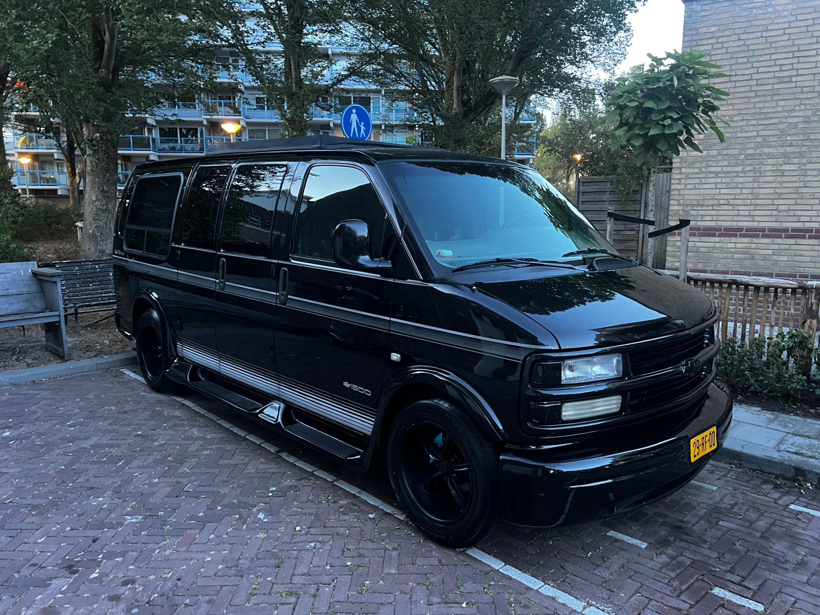 Alleen nu t/m zondag voor de snelle beslisser €15000 bellen!, Auto's, Automaat, Achterwielaandrijving, 8 cilinders, 254 pk