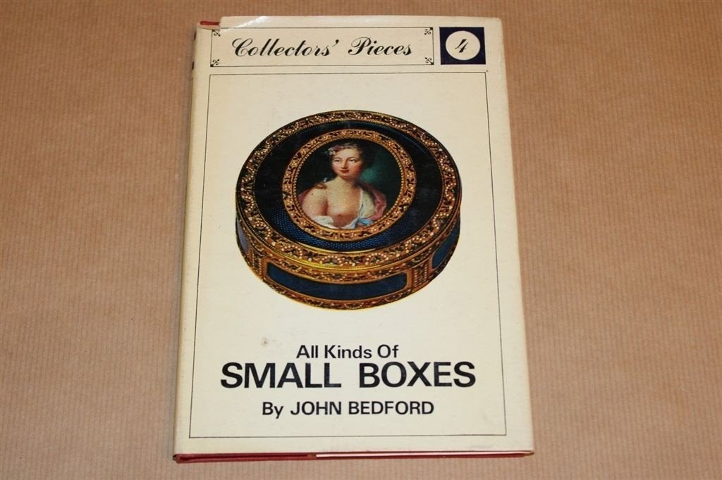 Boek - All kinds of small boxes, Ophalen of Verzenden