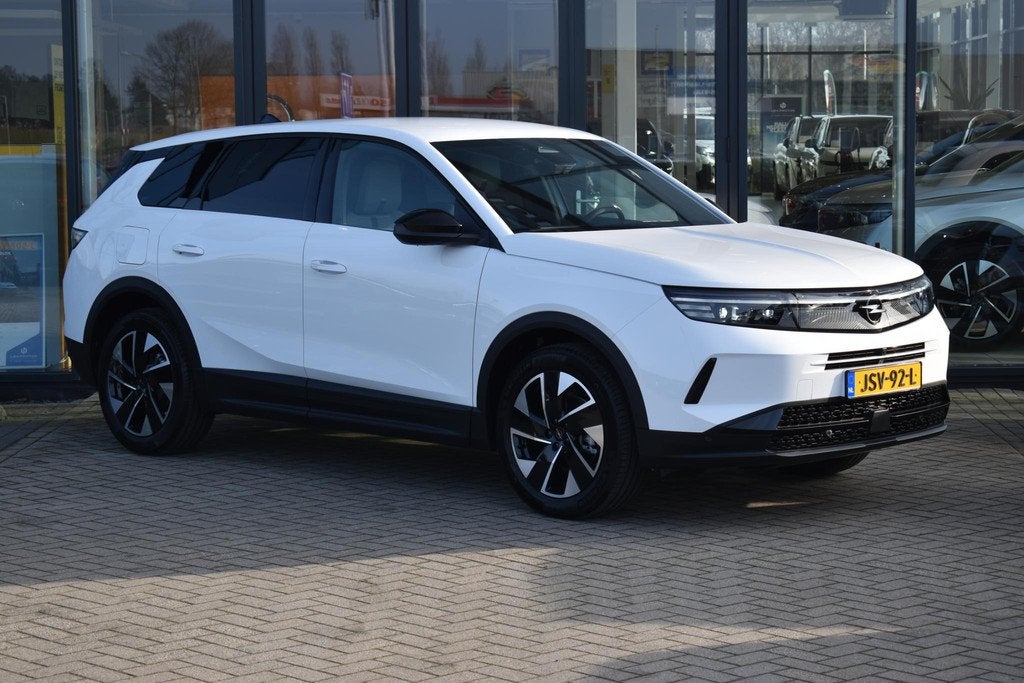 Opel Grandland 1.2 Turbo Hybrid GS VOORRAAD KORTING, Auto's, Opel, Stof, Euro 6, 1199 cc, Wit