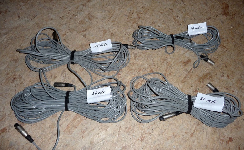 Symetrisch afgeschermde kabels met XLR pluggen div. lengtes, Ophalen of Verzenden, Gebruikt, Apparatuur