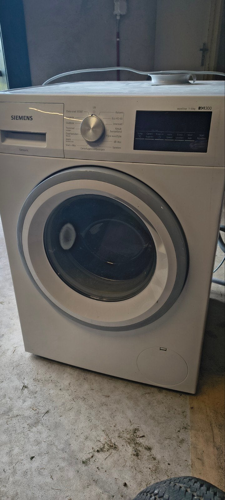 Siemens iq300 sensoric wasmachine, motor-besturing defect, Ophalen, 1200 tot 1600 toeren, 8 tot 10 kg, Niet werkend