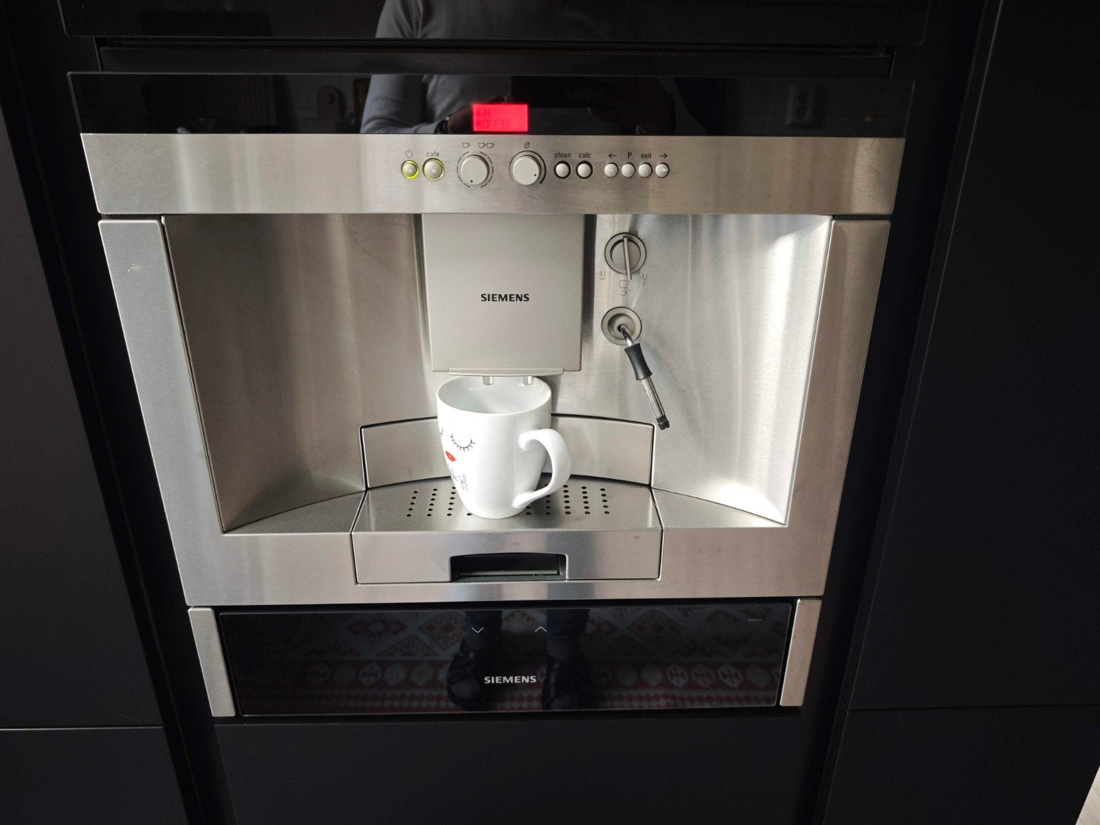 Siemens inbouw koffiemachine met stoompijpje, Witgoed en Apparatuur, Koffiezetapparaten, Gebruikt, Koffiemachine, Koffiebonen