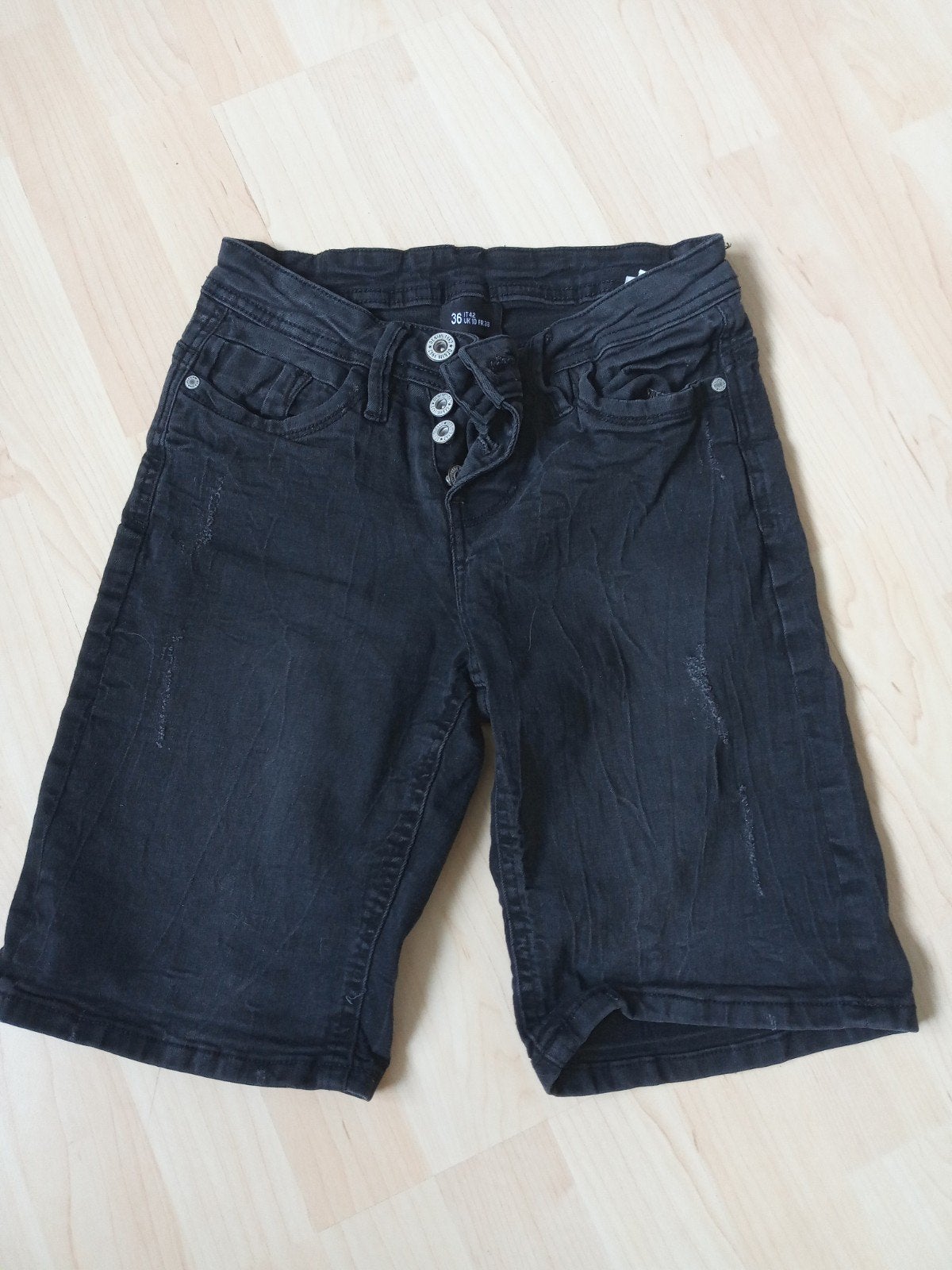 zwarte denim short maat 36 van 1982, Kleding | Dames, Zwart, Ophalen of Verzenden, W28 - W29 (confectie 36), Gedragen