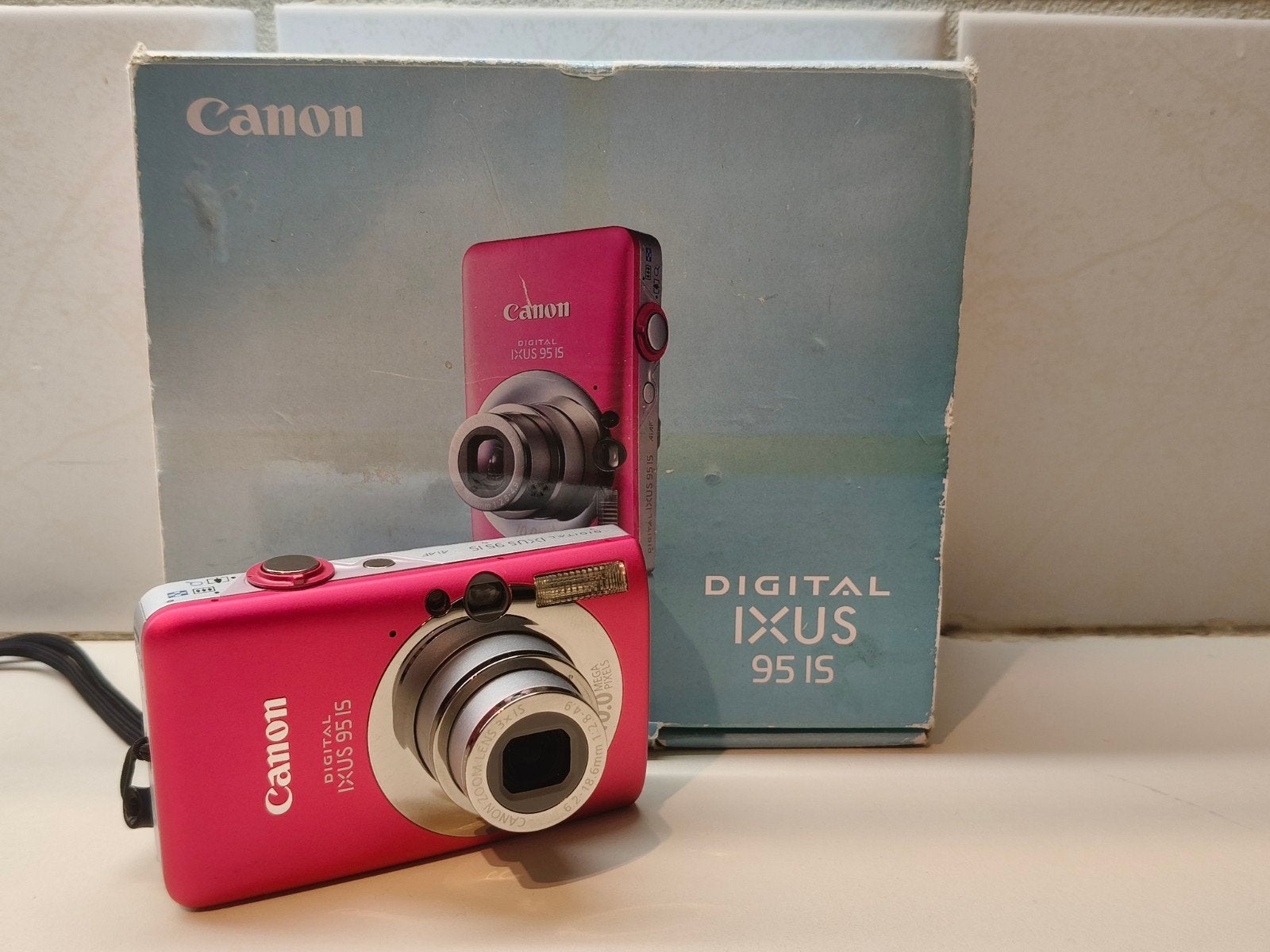 Canon Digital IXUS 95 IS - Roze Compact Camera, Canon, Compact, 10 Megapixel, Ophalen of Verzenden