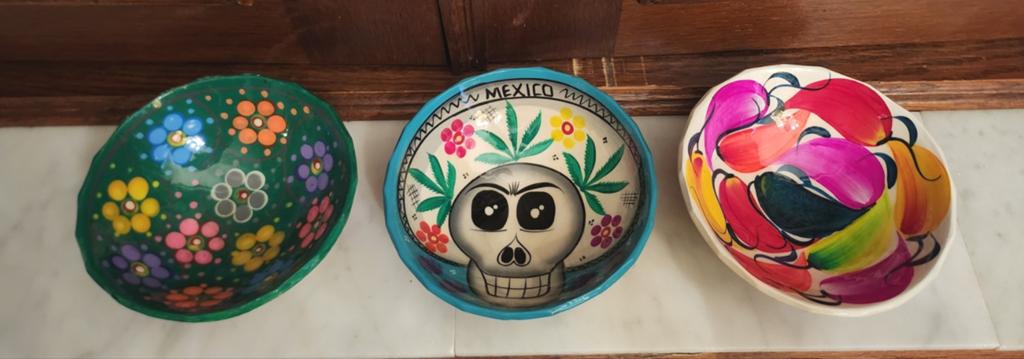 Mexican Folk Art Pottery Footed Bowl Talavera Hand Painted, Ophalen of Verzenden