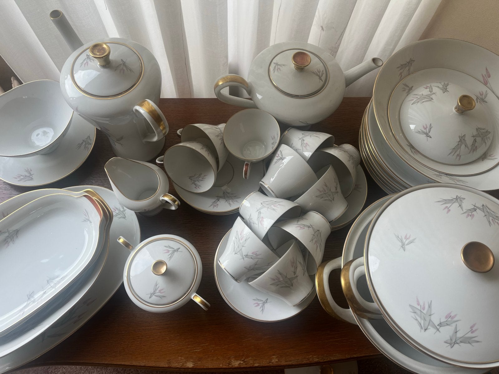 Edelstein Bavaria porseleinen servies - 40-delig, Ophalen