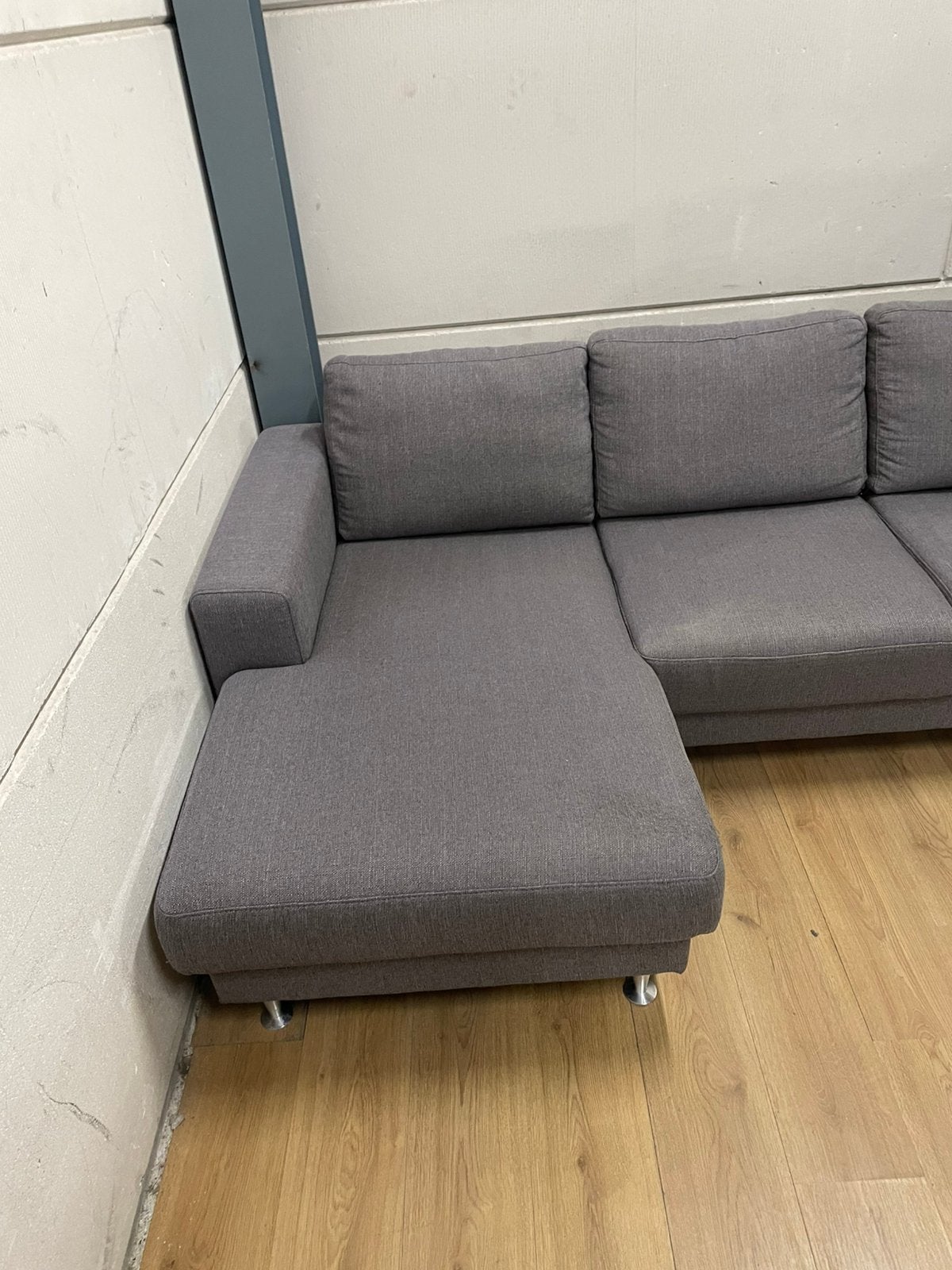 Mooie Grijze hoekbank met chaise longue - GEREINIGD!!!, Ophalen, 125 tot 150 cm, Luxe, Hoekbank