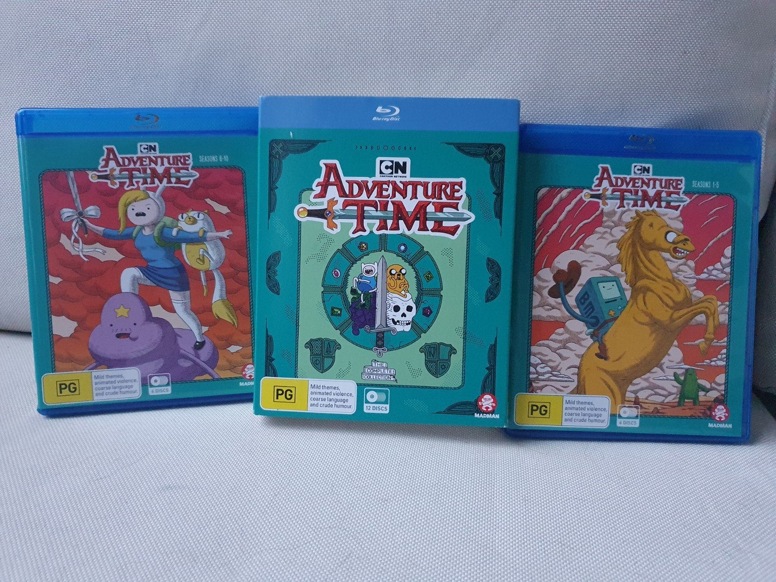 Blu-Ray - Adventure Time: Complete Collection (Regio B) RARE, Engels, Alle leeftijden, Boxset, Kinderen en Jeugd