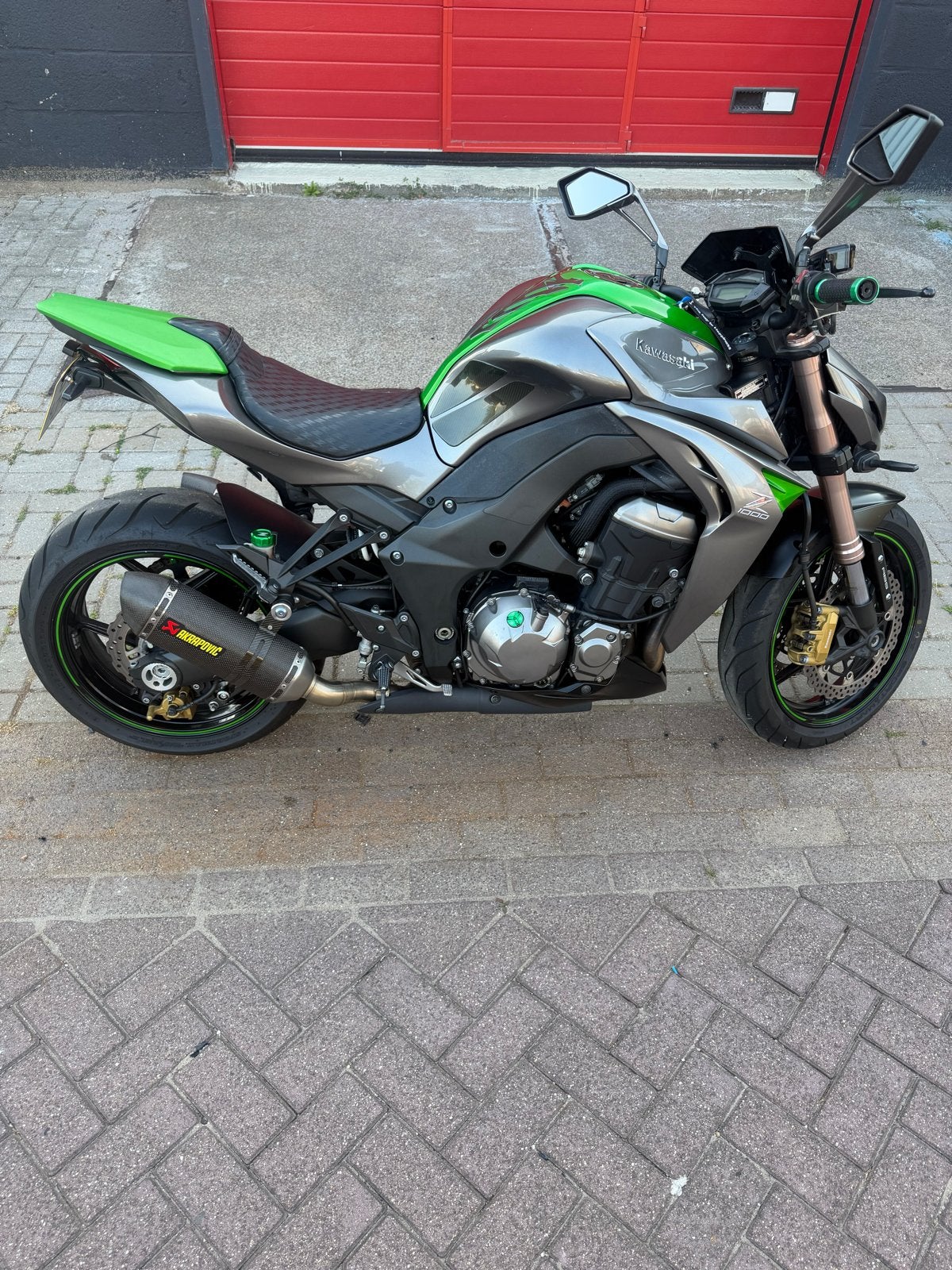 Kawasaki Z1000 2014 - Prachtige Naked Bike met Akrapovic, Motoren, Sportuitlaat, 4 cilinders, Motorrijbewijs A, Gebruikt