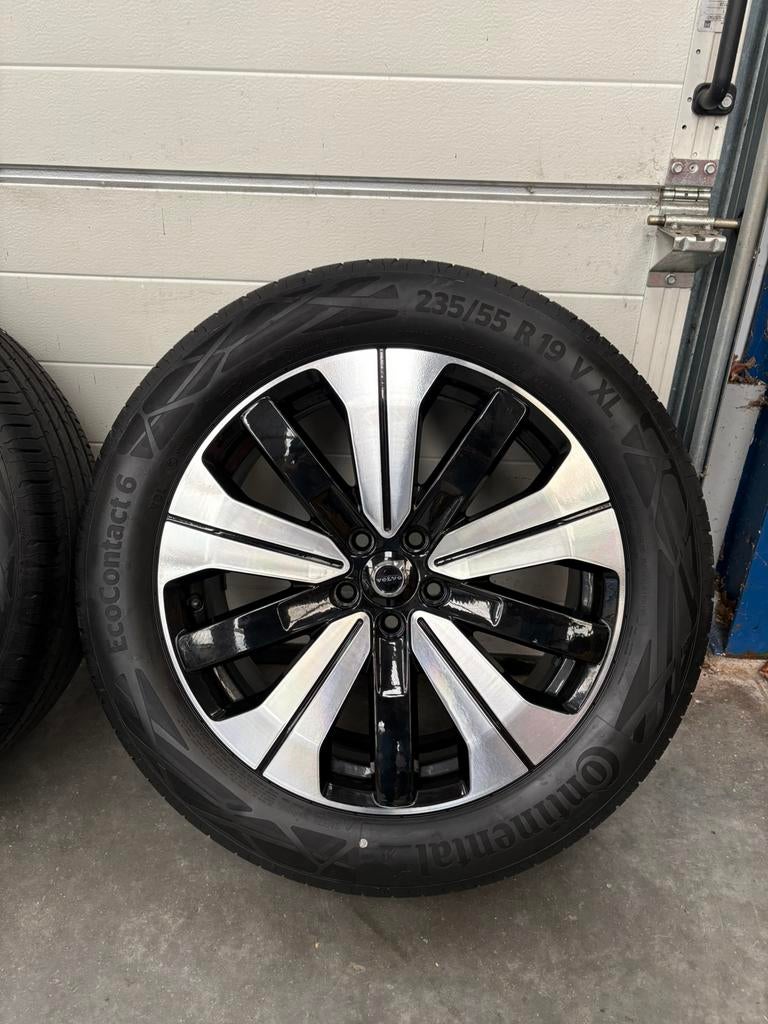 Nette Volvo XC60 19 inch zomerset Continental 5+mm, Auto-onderdelen, Banden en Velgen, Gebruikt, Banden en Velgen, 235 mm, Nvt