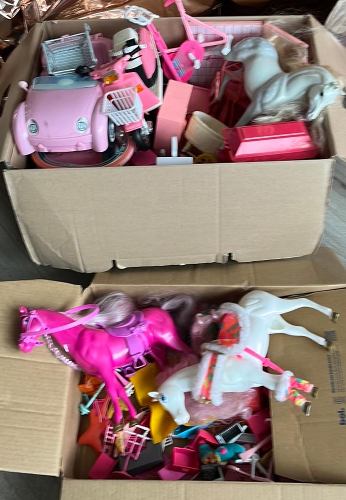 Grote collectie vintage Barbie meubels en accessoires, Verzamelen, Ophalen of Verzenden, Gebruikt