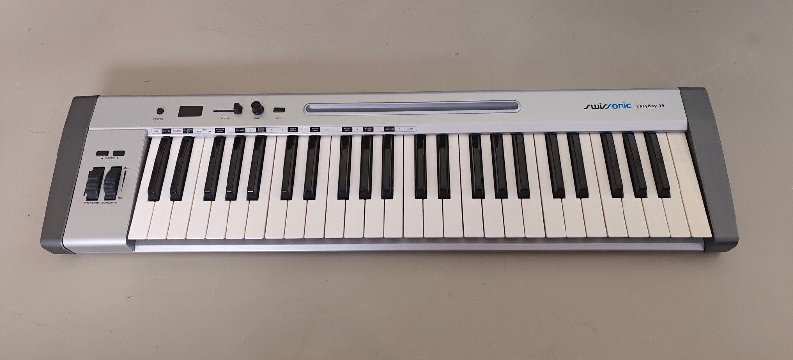 Swissonics EasyKey 49 MIDI Keyboard Controller, Muziek en Instrumenten, Keyboards, Gebruikt, Midi-aansluiting, Ophalen, 49 toetsen